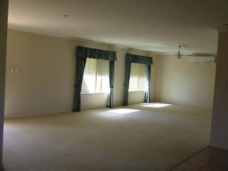 Kensington Grove QLD 4341