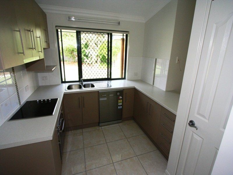 2/13 Jacques Court, Bargara QLD 4670