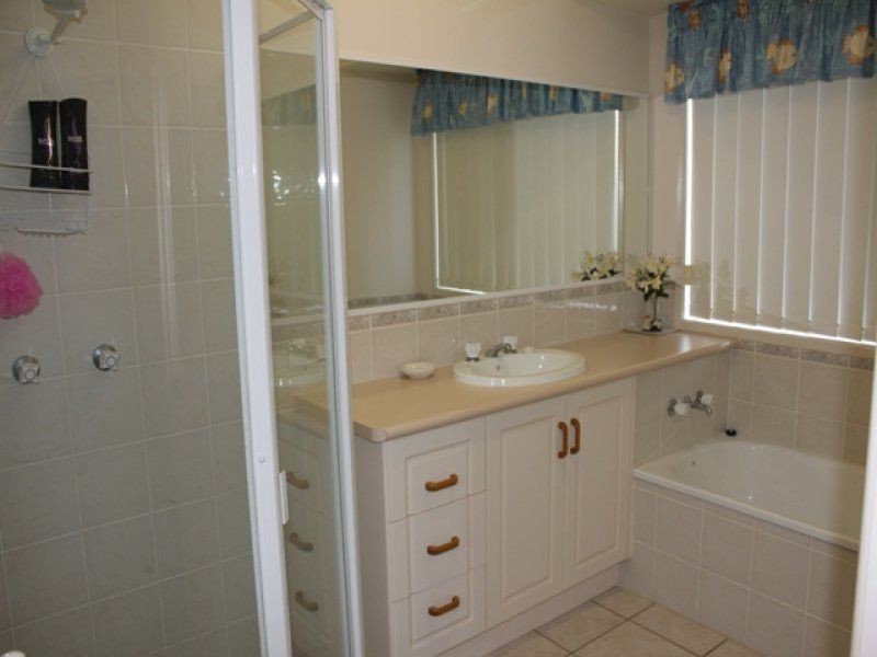 7 Birdwood Crescent, Bargara QLD 4670