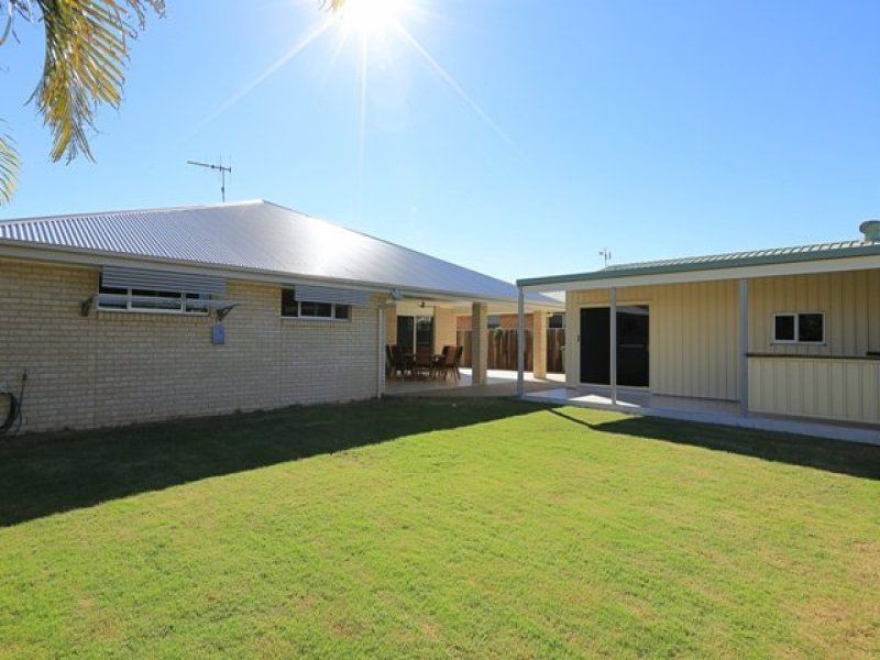 6 Ocean View Place, Elliott Heads QLD 4670