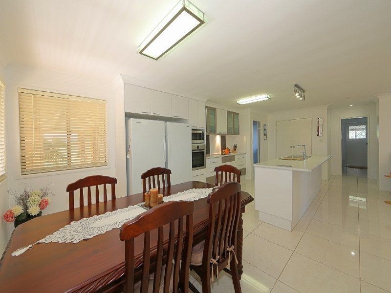 112 Lovers Walk, Woongarra QLD 4670