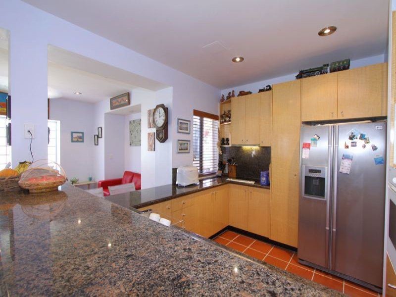 Villa 4/92-94 Miller Street, Bargara QLD 4670