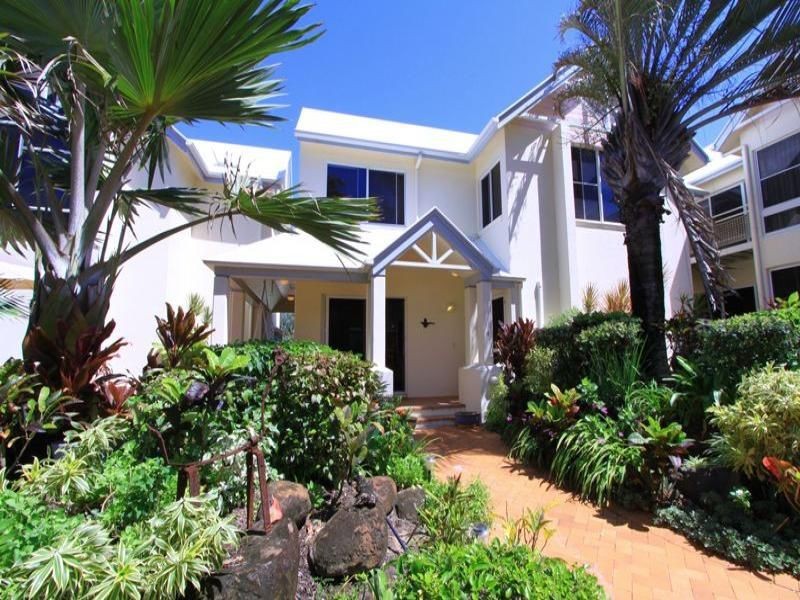 Villa 4/92-94 Miller Street, Bargara QLD 4670
