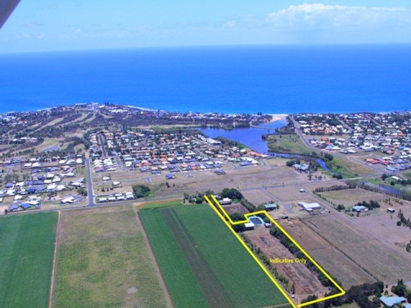 100 Hughes Road, Bargara QLD 4670
