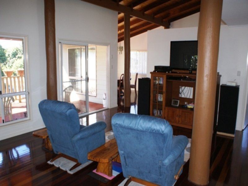 100 Hughes Road, Bargara QLD 4670