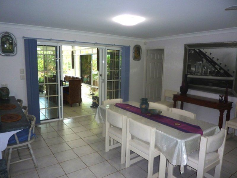 300 Mittelheusers Road, Burnett Heads QLD 4670