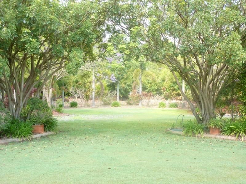 300 Mittelheusers Road, Burnett Heads QLD 4670