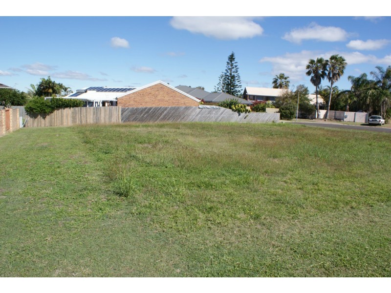 2 Searink Court, Bargara QLD 4670