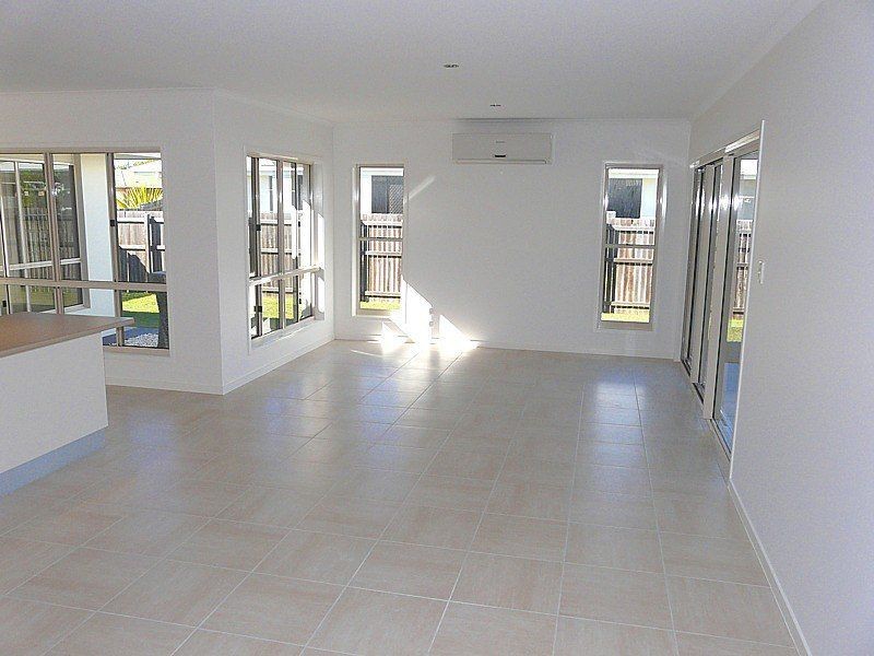 43 Grimwood Street, Bargara QLD 4670