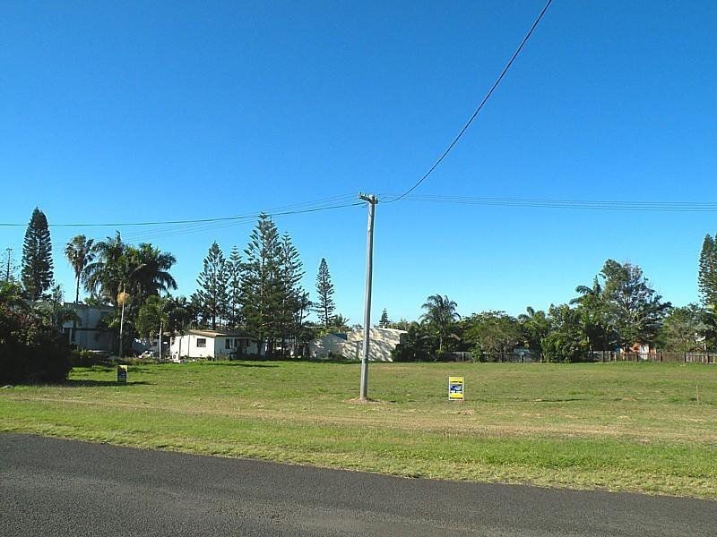 49 Bathurst Street, Elliott Heads QLD 4670