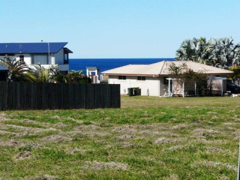 5 Tarni Street, Coral Cove QLD 4670