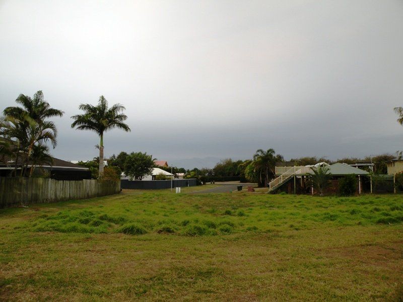 32 Oceanview Street, Bargara QLD 4670