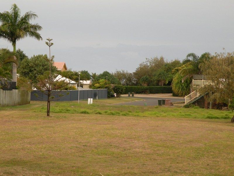 32 Oceanview Street, Bargara QLD 4670
