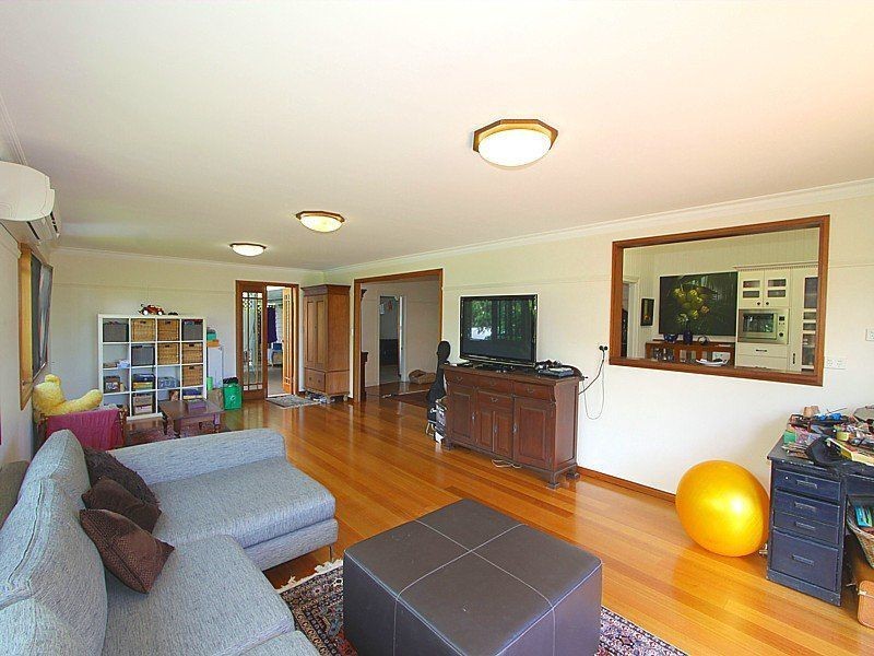 29 Esplanade Street, Bargara QLD 4670