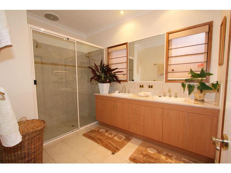 34 Spinnaker Boulevard, Innes Park QLD 4670