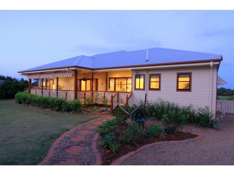 34 Spinnaker Boulevard, Innes Park QLD 4670