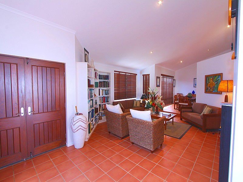 4 Arthur Brown Court, Coral Cove QLD 4670