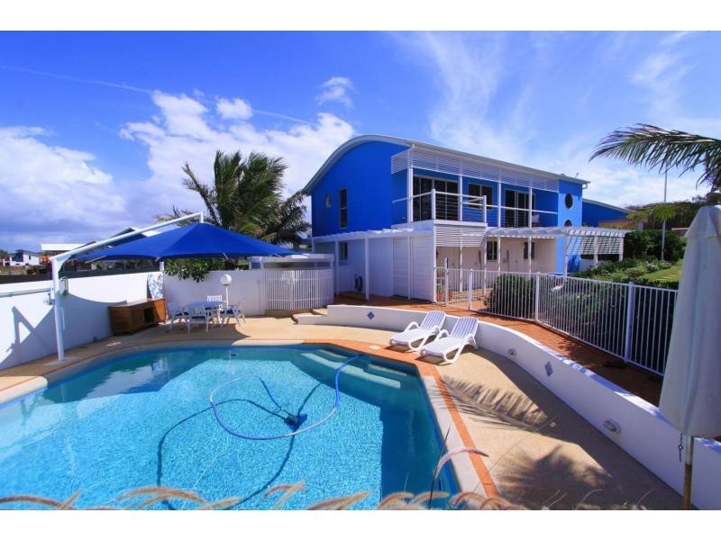 4 Arthur Brown Court, Coral Cove QLD 4670