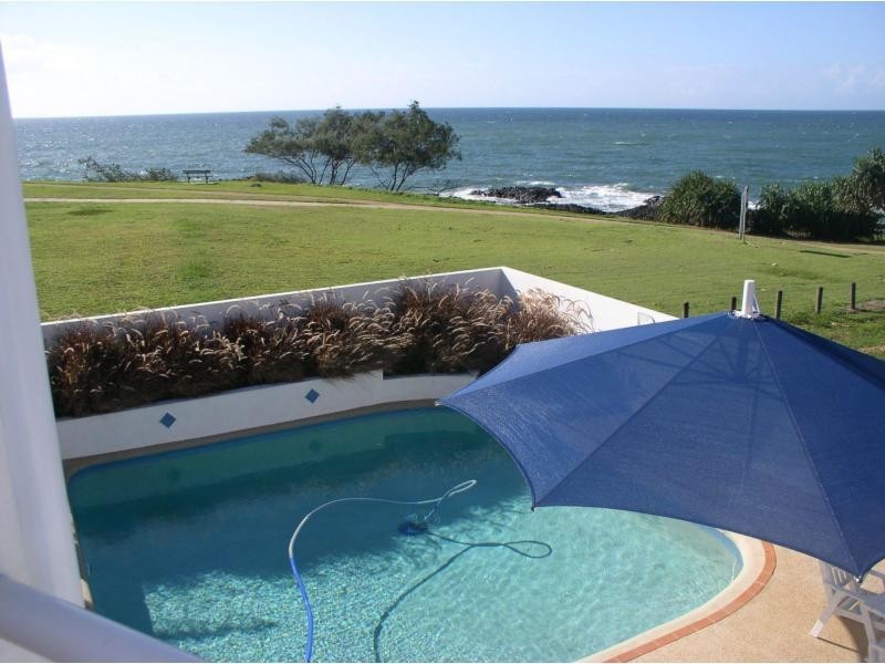 4 Arthur Brown Court, Coral Cove QLD 4670