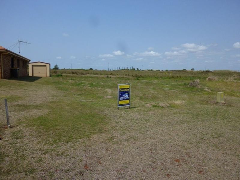 3 Dolphin Court, Elliott Heads QLD 4670