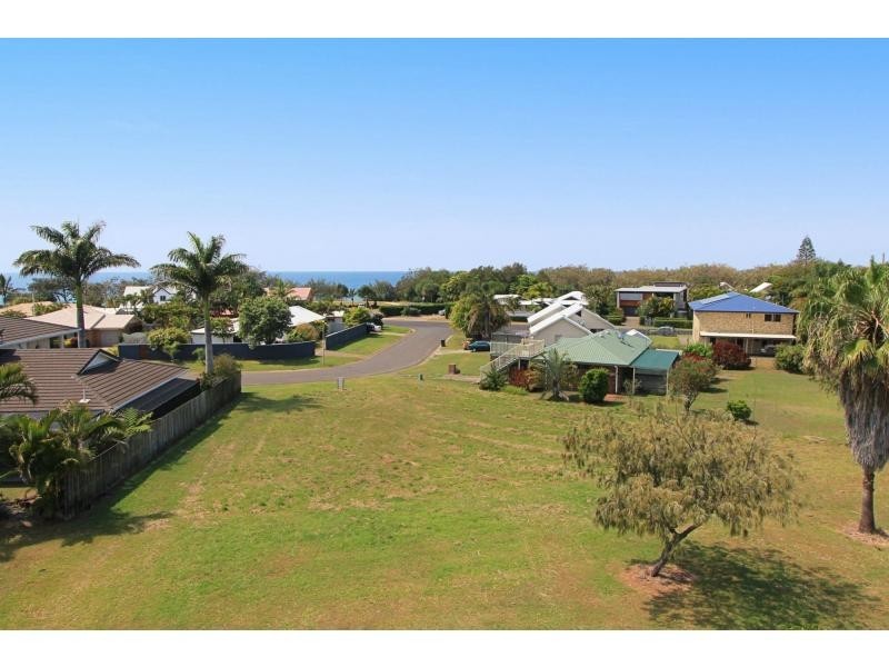32 Oceanview Street, Bargara QLD 4670