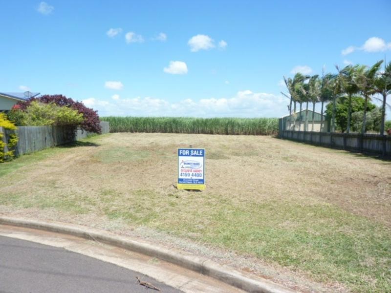 10 Dickinson Street, Burnett Heads QLD 4670