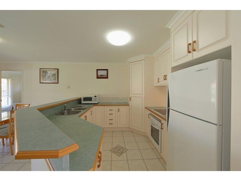 7 Birdwood Crescent, Bargara QLD 4670