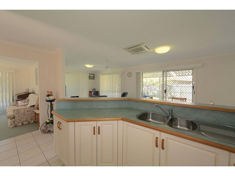 7 Birdwood Crescent, Bargara QLD 4670