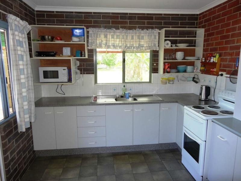 56 Ocean Street, Burnett Heads QLD 4670