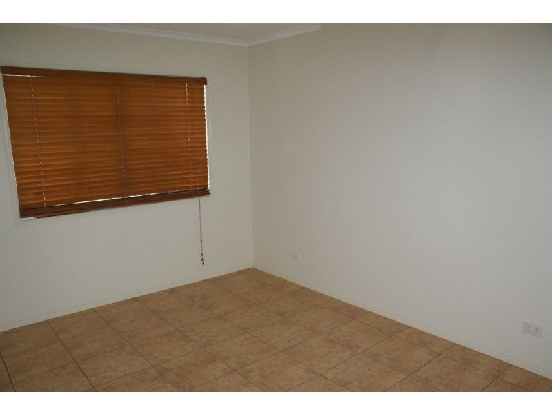 25 Emperor Drive, Elliott Heads QLD 4670