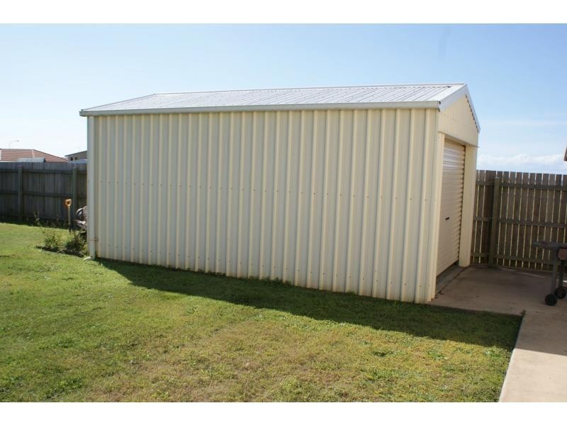 25 Emperor Drive, Elliott Heads QLD 4670