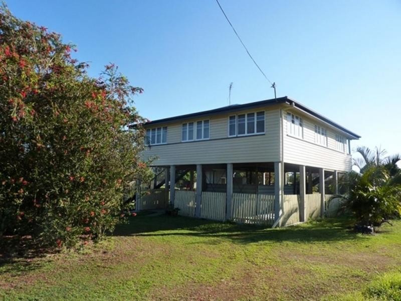 35 Aldridge Street, Burnett Heads QLD 4670