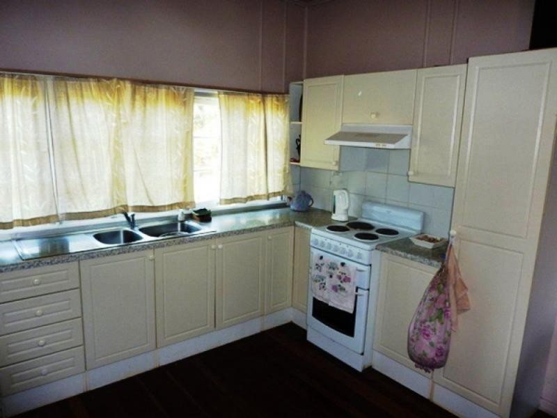 35 Aldridge Street, Burnett Heads QLD 4670