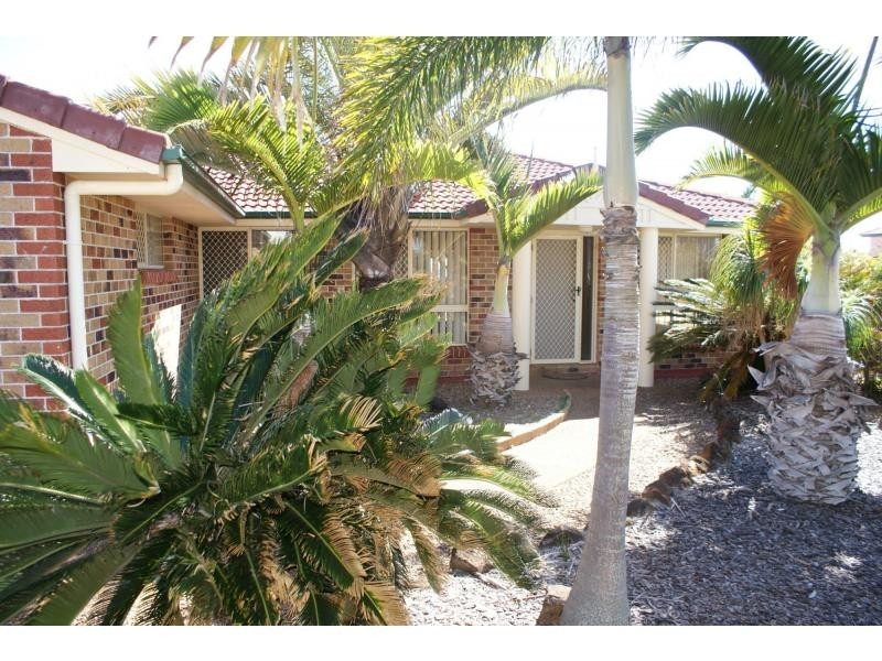 4 Emperor Drive, Elliott Heads QLD 4670