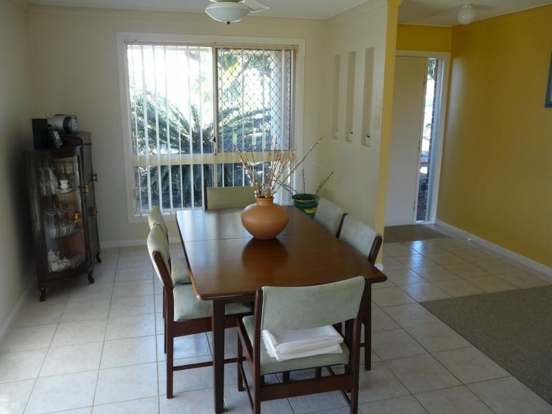 4 Emperor Drive, Elliott Heads QLD 4670
