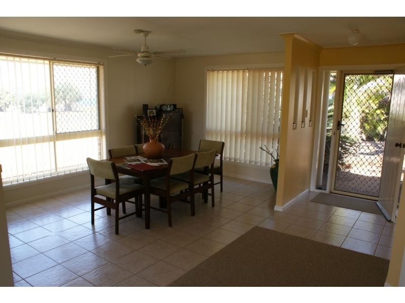 4 Emperor Drive, Elliott Heads QLD 4670