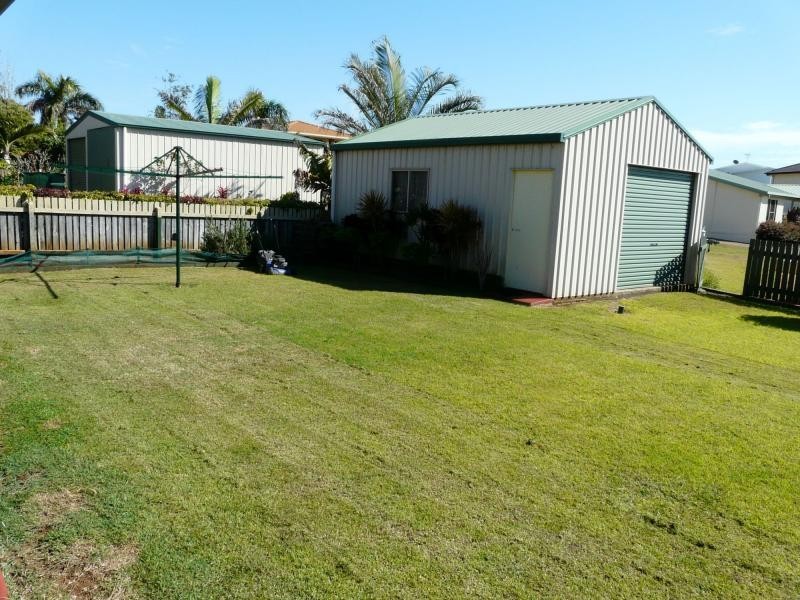 4 Emperor Drive, Elliott Heads QLD 4670