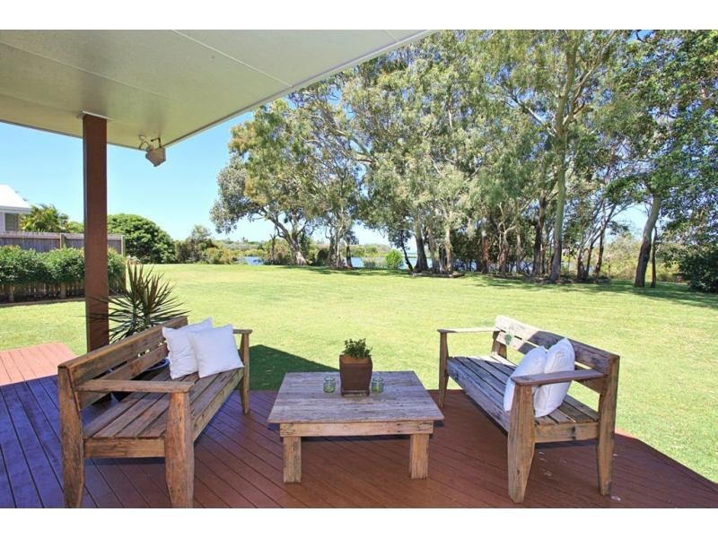 77 Fairway Drive, Bargara QLD 4670