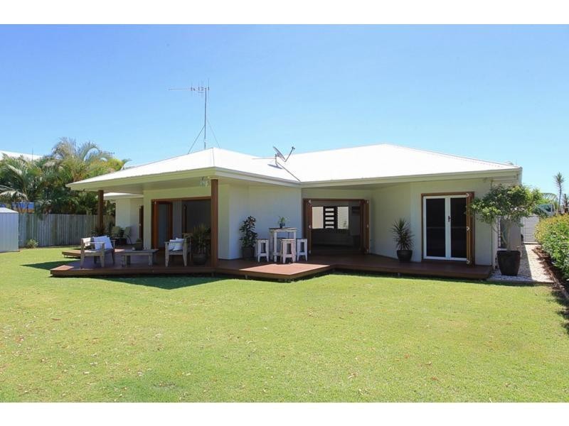 77 Fairway Drive, Bargara QLD 4670