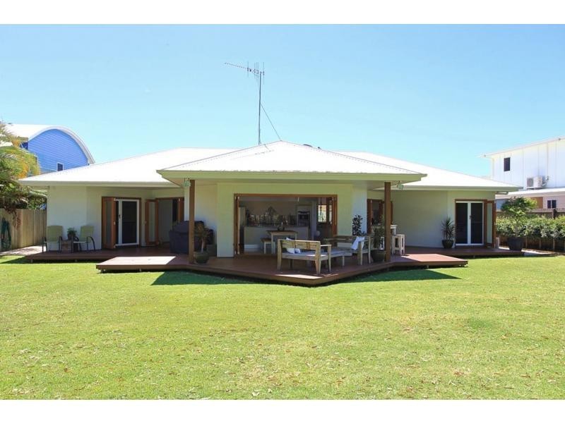 77 Fairway Drive, Bargara QLD 4670