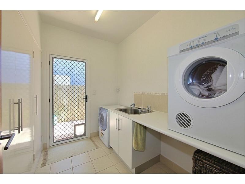 77 Fairway Drive, Bargara QLD 4670