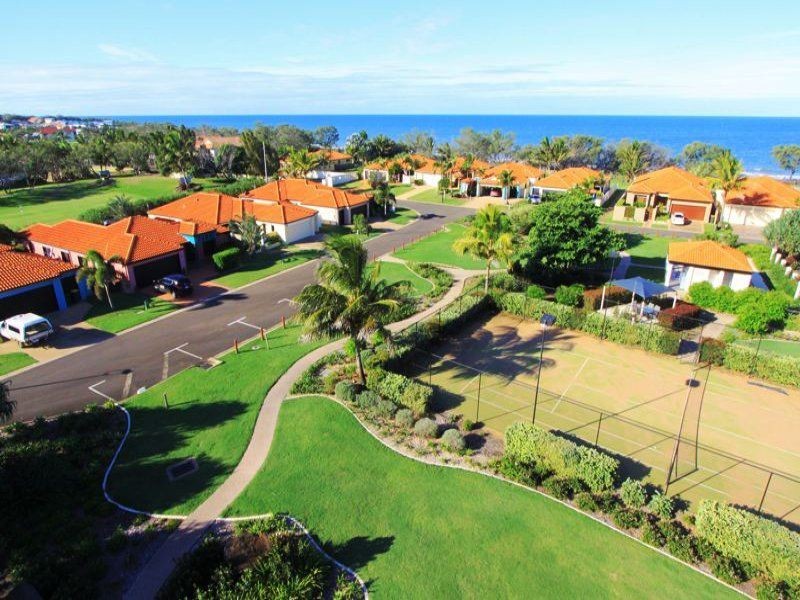 24/5 Chantelle Circuit, Coral Cove QLD 4670