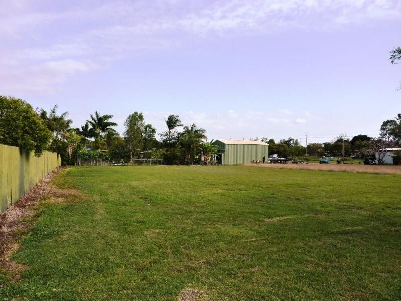 14 Duffy Street, Burnett Heads QLD 4670