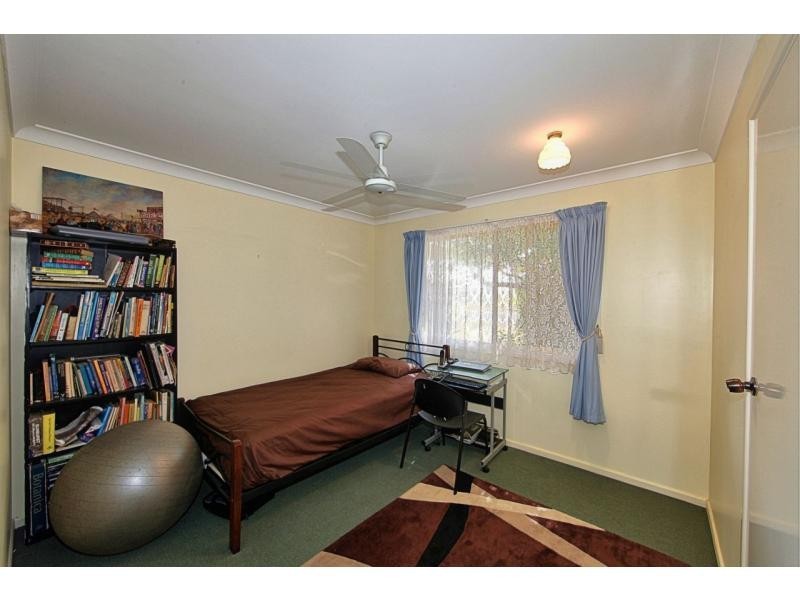 16 Emperor Drive, Elliott Heads QLD 4670