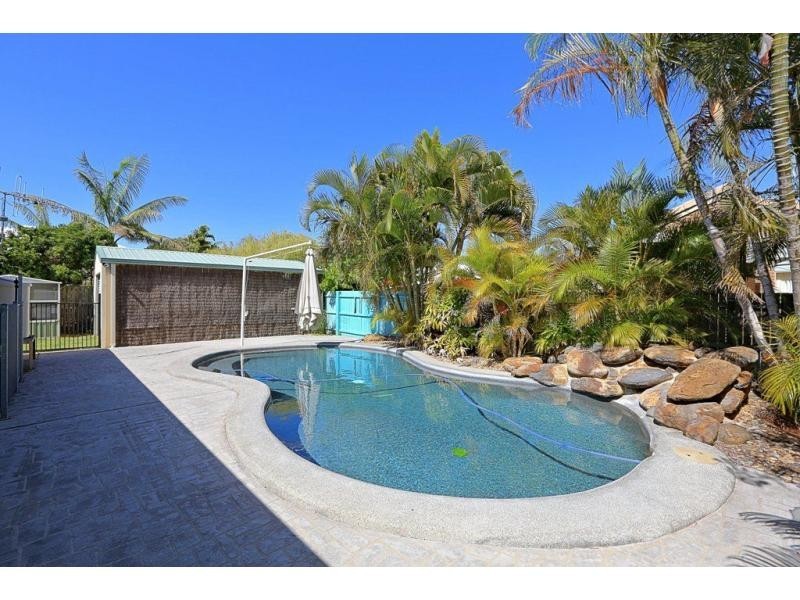 6 Cossart Court, Bargara QLD 4670