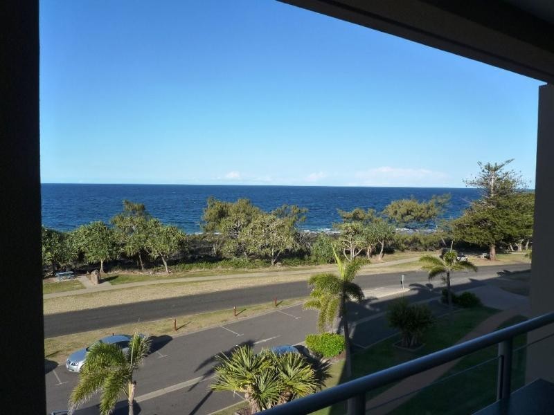 Unit 402/23 Esplanade, Bargara QLD 4670