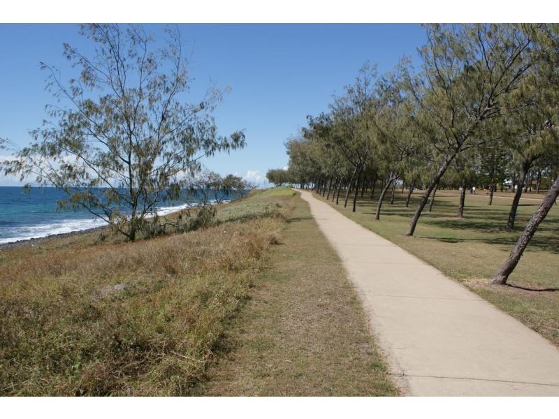 20 Corolla Street, Elliott Heads QLD 4670