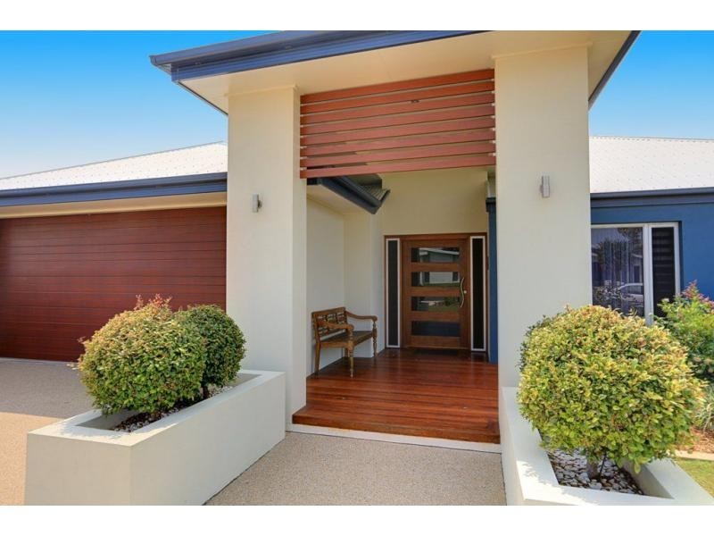 13 Trinity Close, Bargara QLD 4670