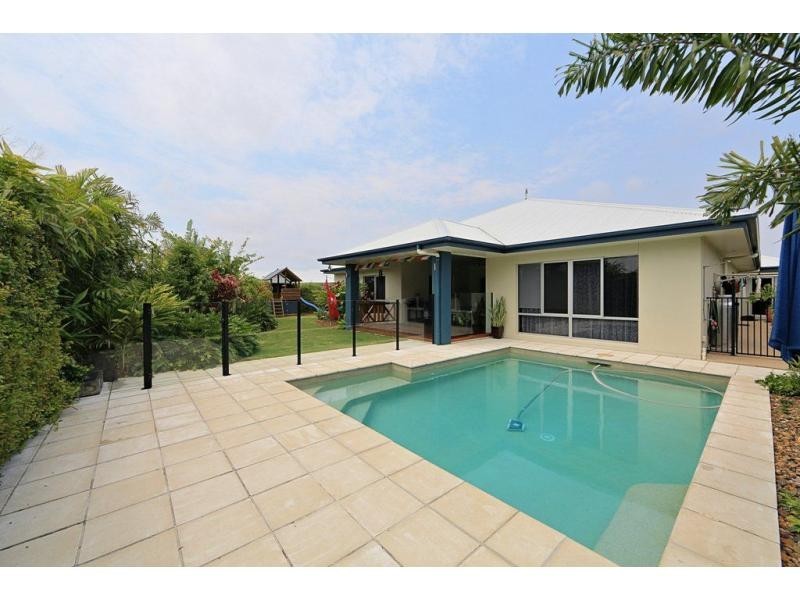 13 Trinity Close, Bargara QLD 4670