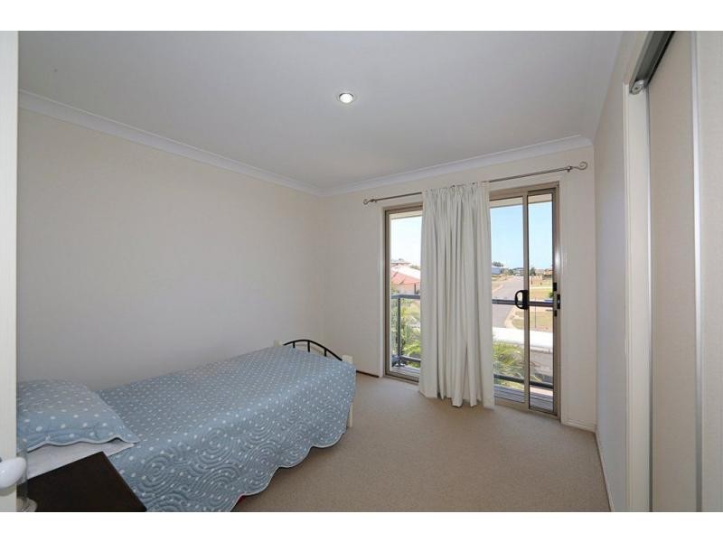 22 Toppers Drive, Coral Cove QLD 4670